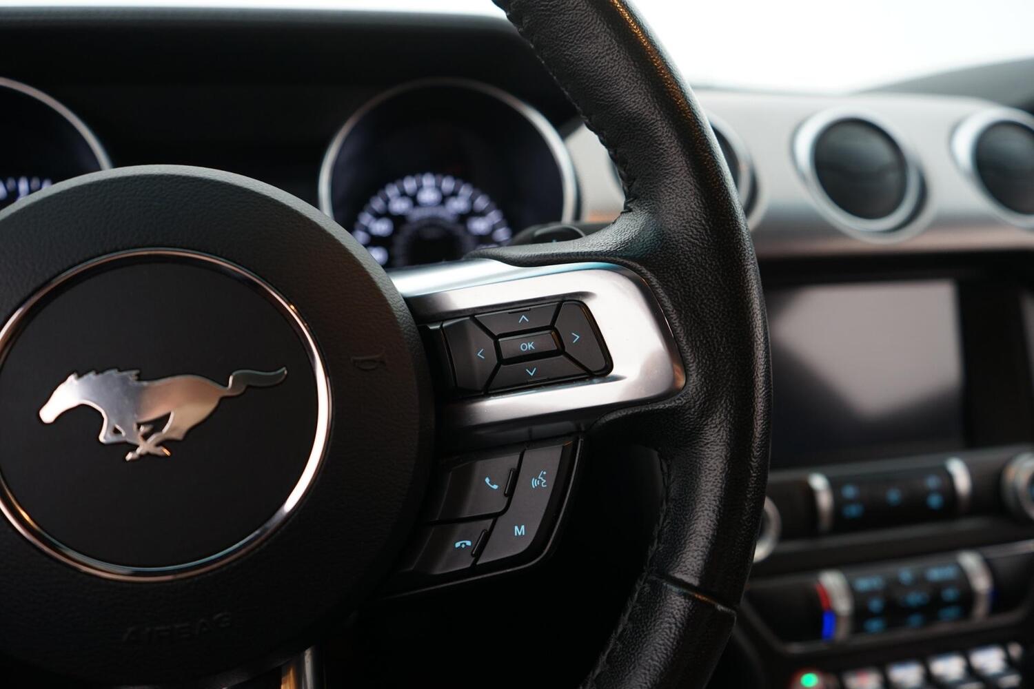 Ford USA Mustang vaihtoauto