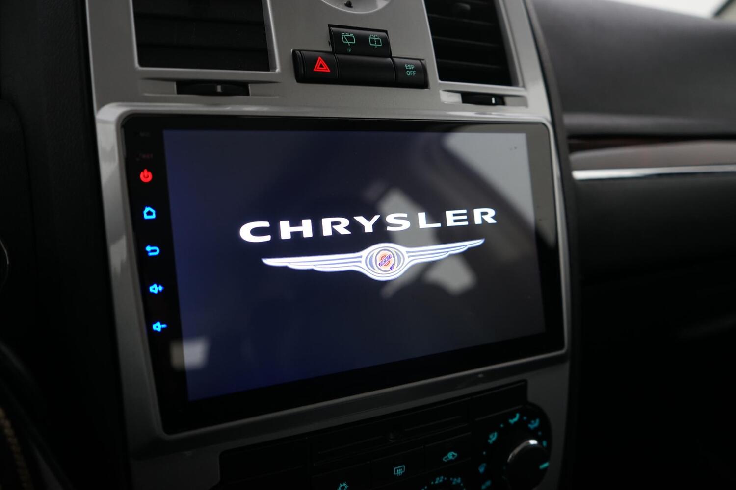 Chrysler 300C vaihtoauto