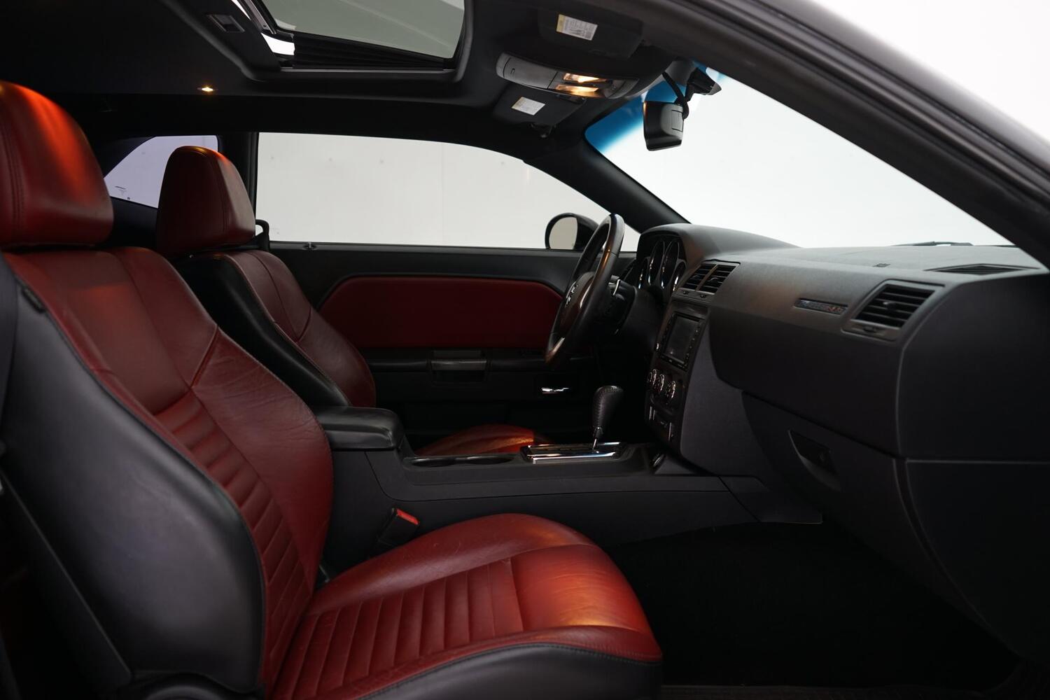 Dodge Challenger vaihtoauto