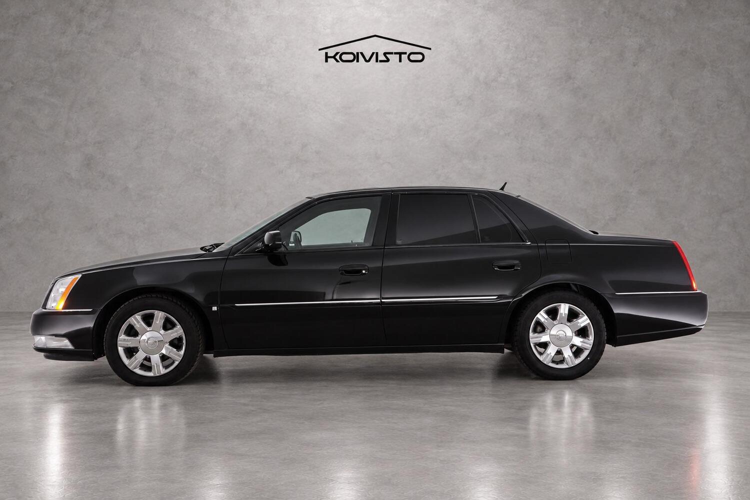 Cadillac DTS vaihtoauto