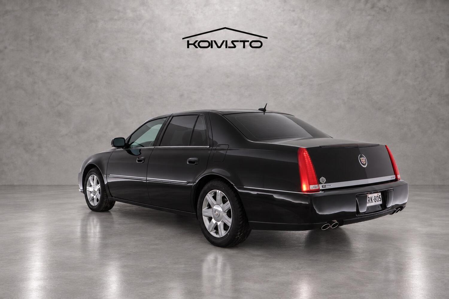 Cadillac DTS vaihtoauto