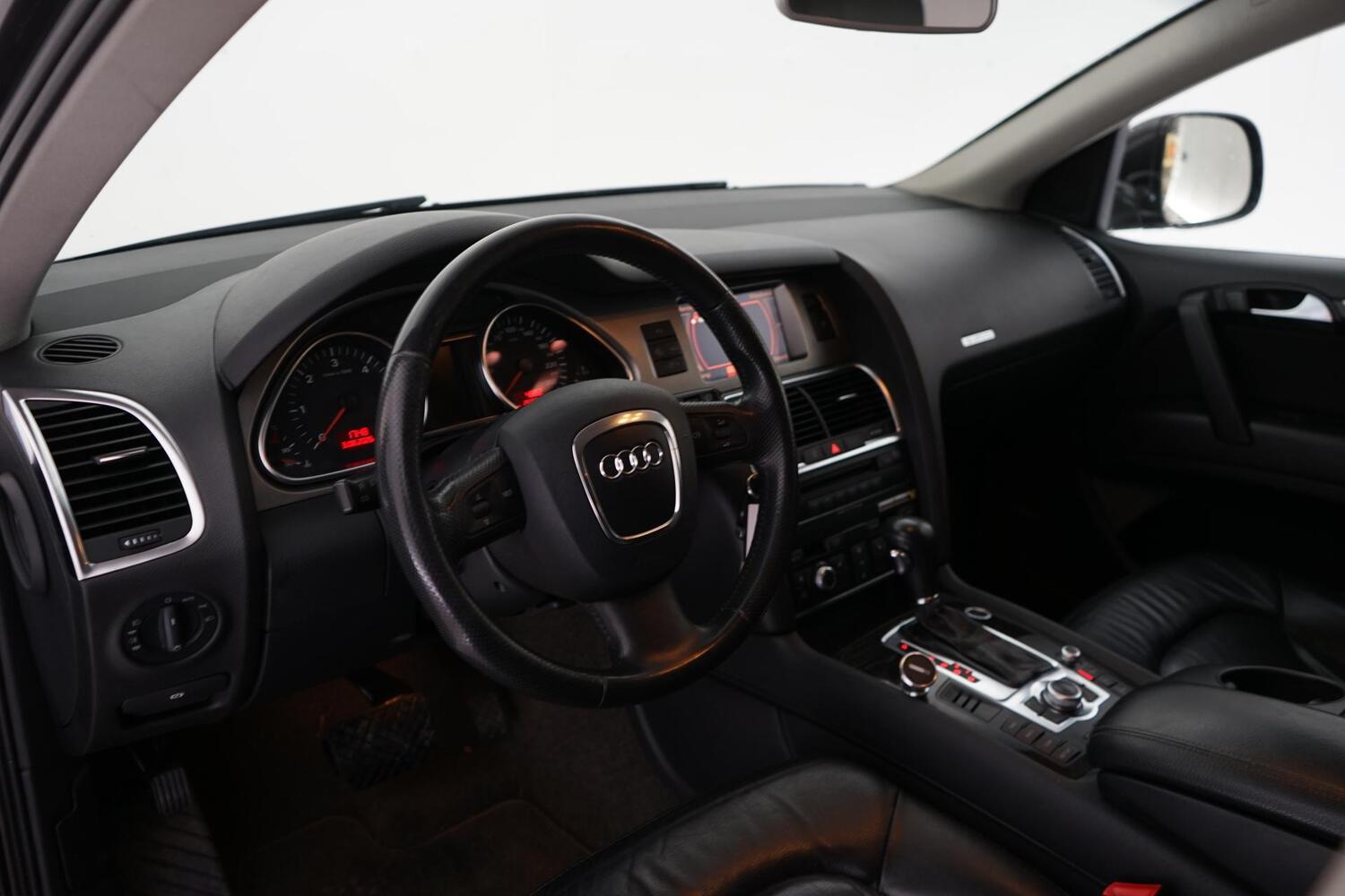 Audi Q7 vaihtoauto