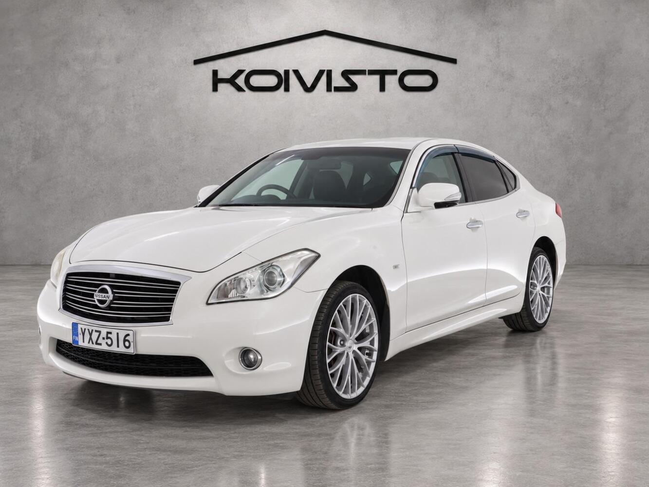 Nissan Fuga vaihtoauto
