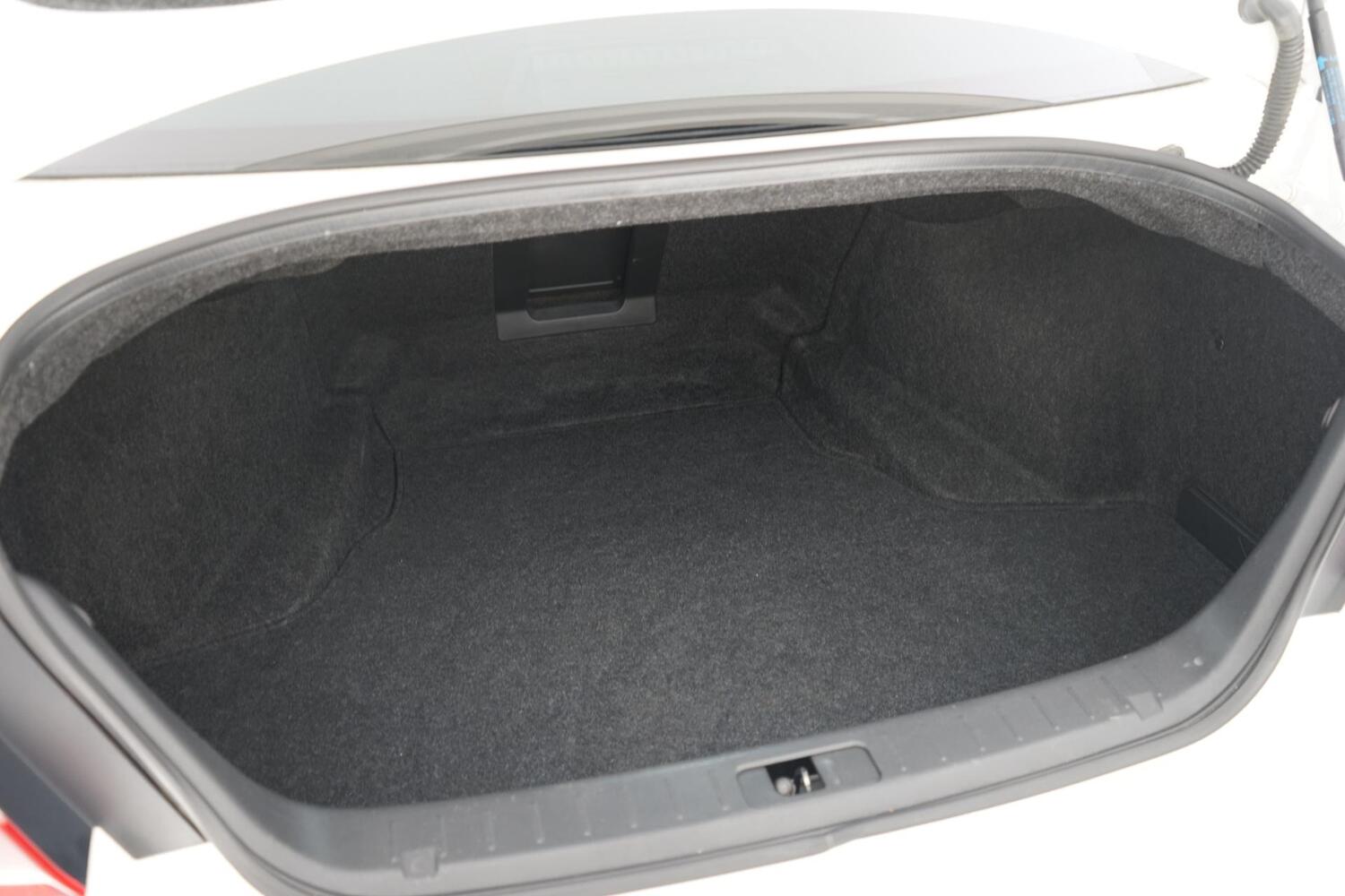 Nissan Fuga vaihtoauto
