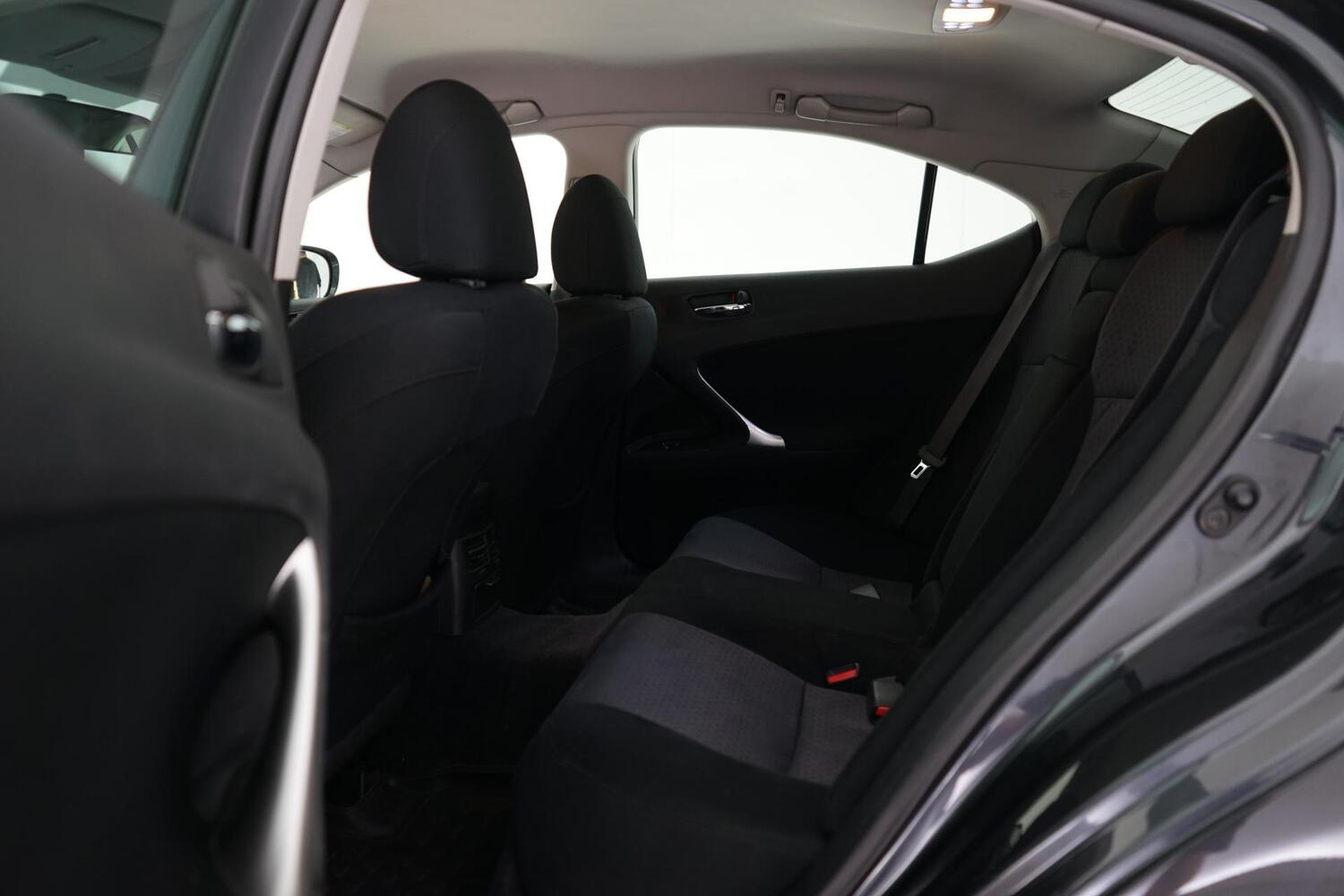 Lexus IS vaihtoauto