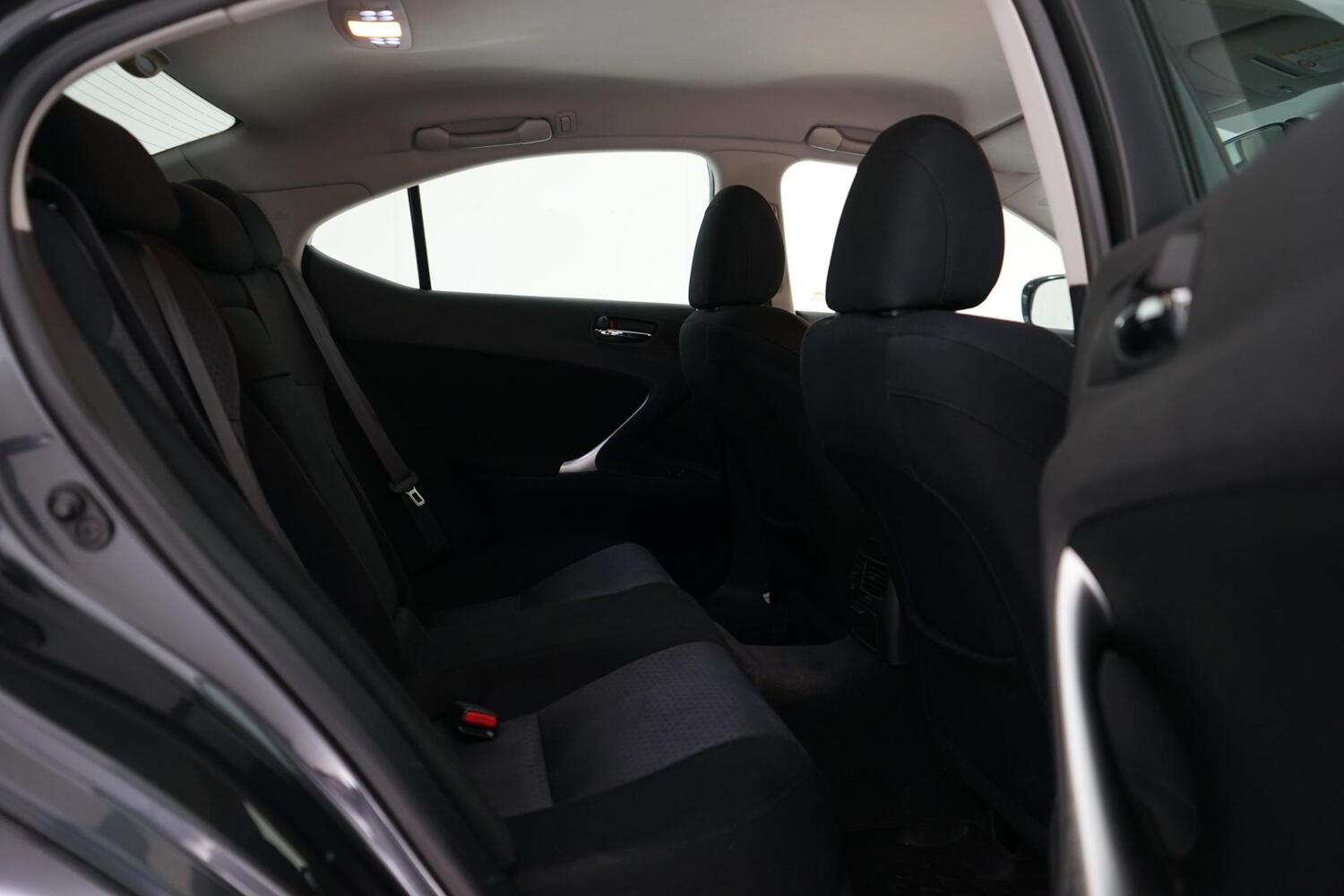 Lexus IS vaihtoauto