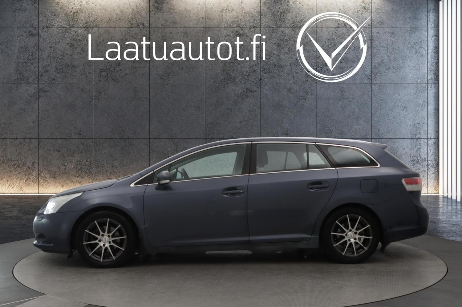 Toyota Avensis vaihtoauto