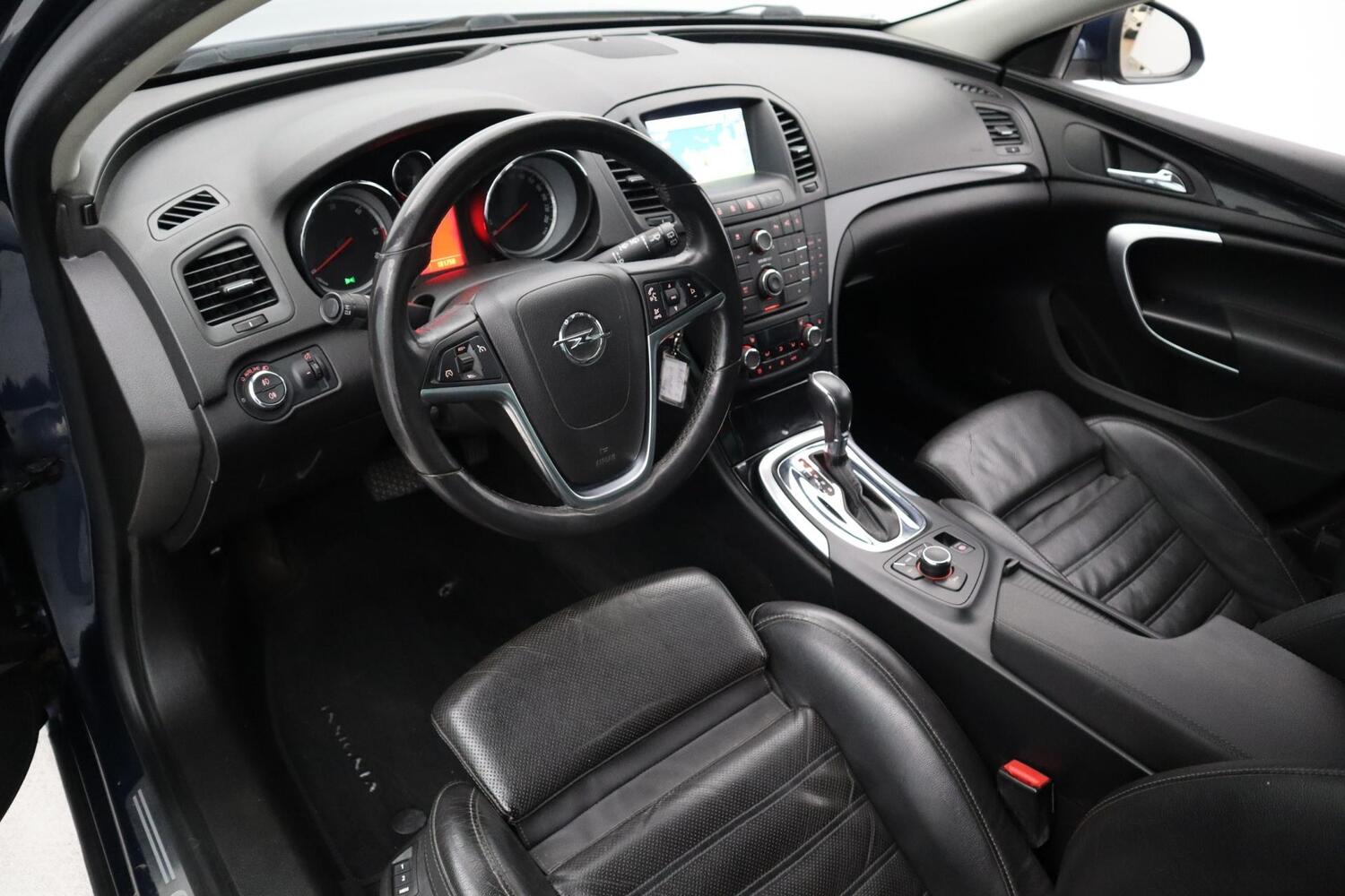 Opel Insignia vaihtoauto