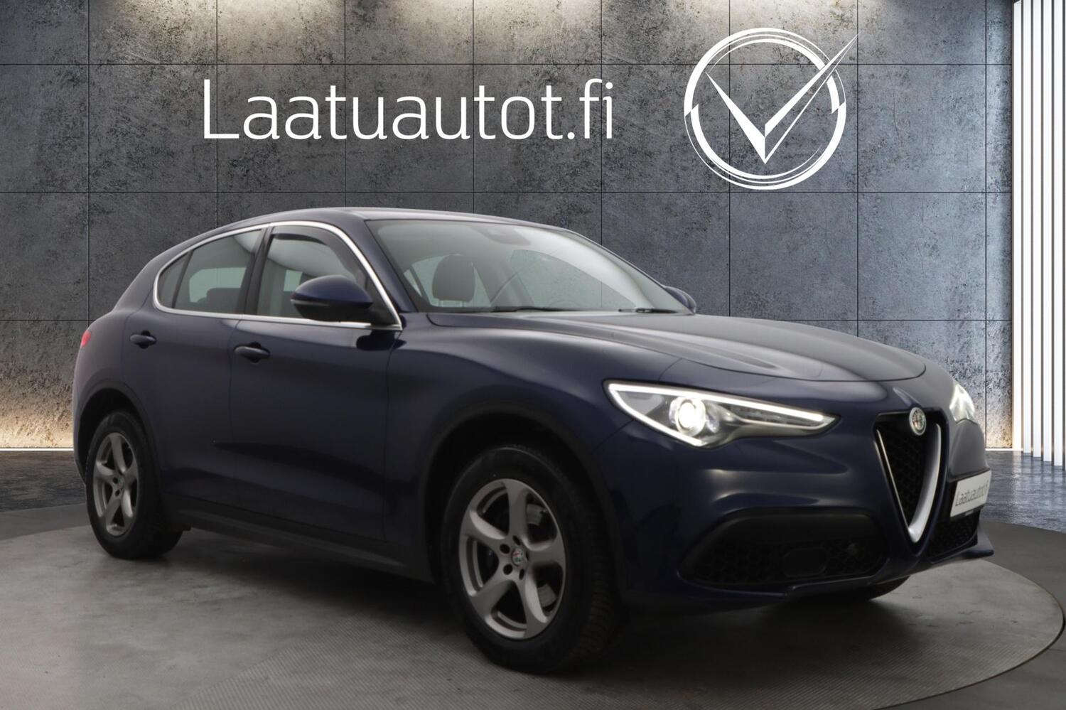 Alfa Romeo Stelvio vaihtoauto