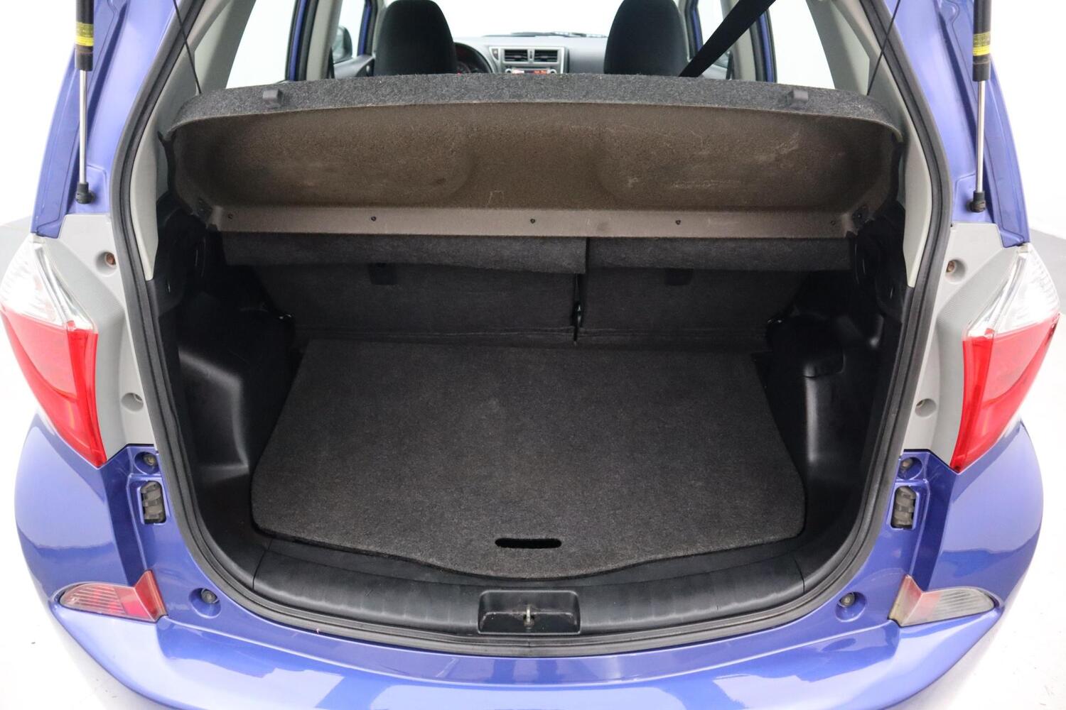 Toyota Verso-S vaihtoauto