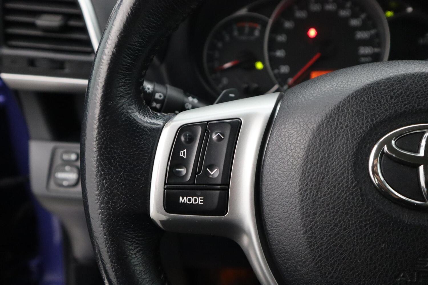 Toyota Verso-S vaihtoauto