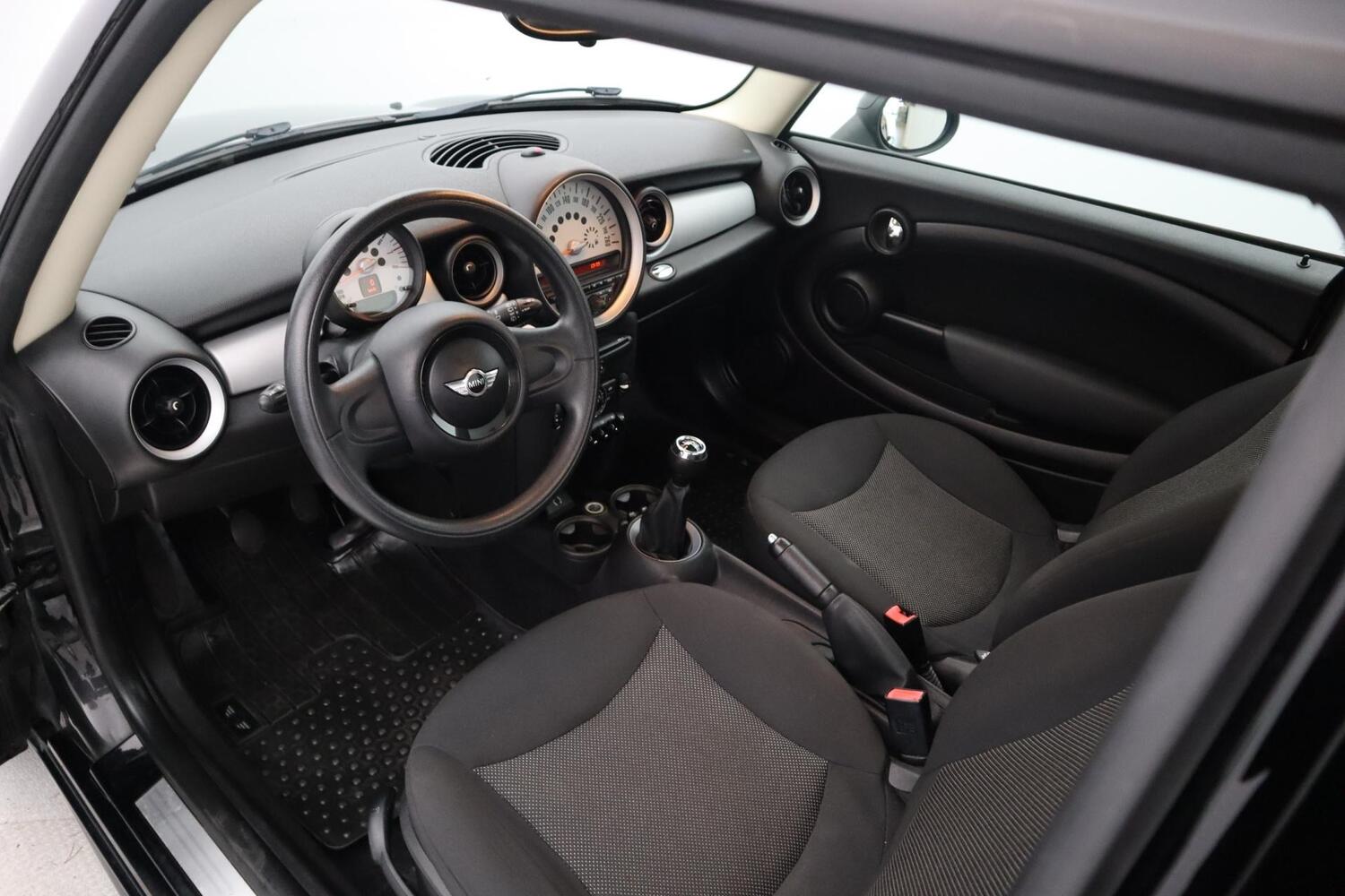 Mini One vaihtoauto