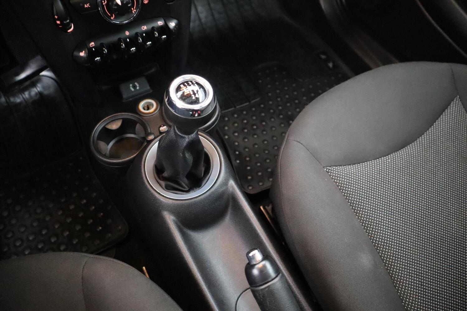 Mini One vaihtoauto