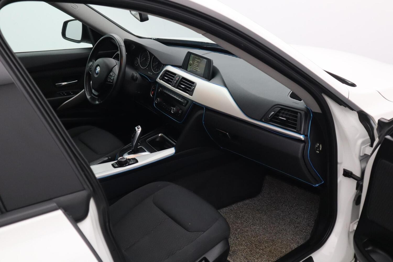 BMW 318 vaihtoauto
