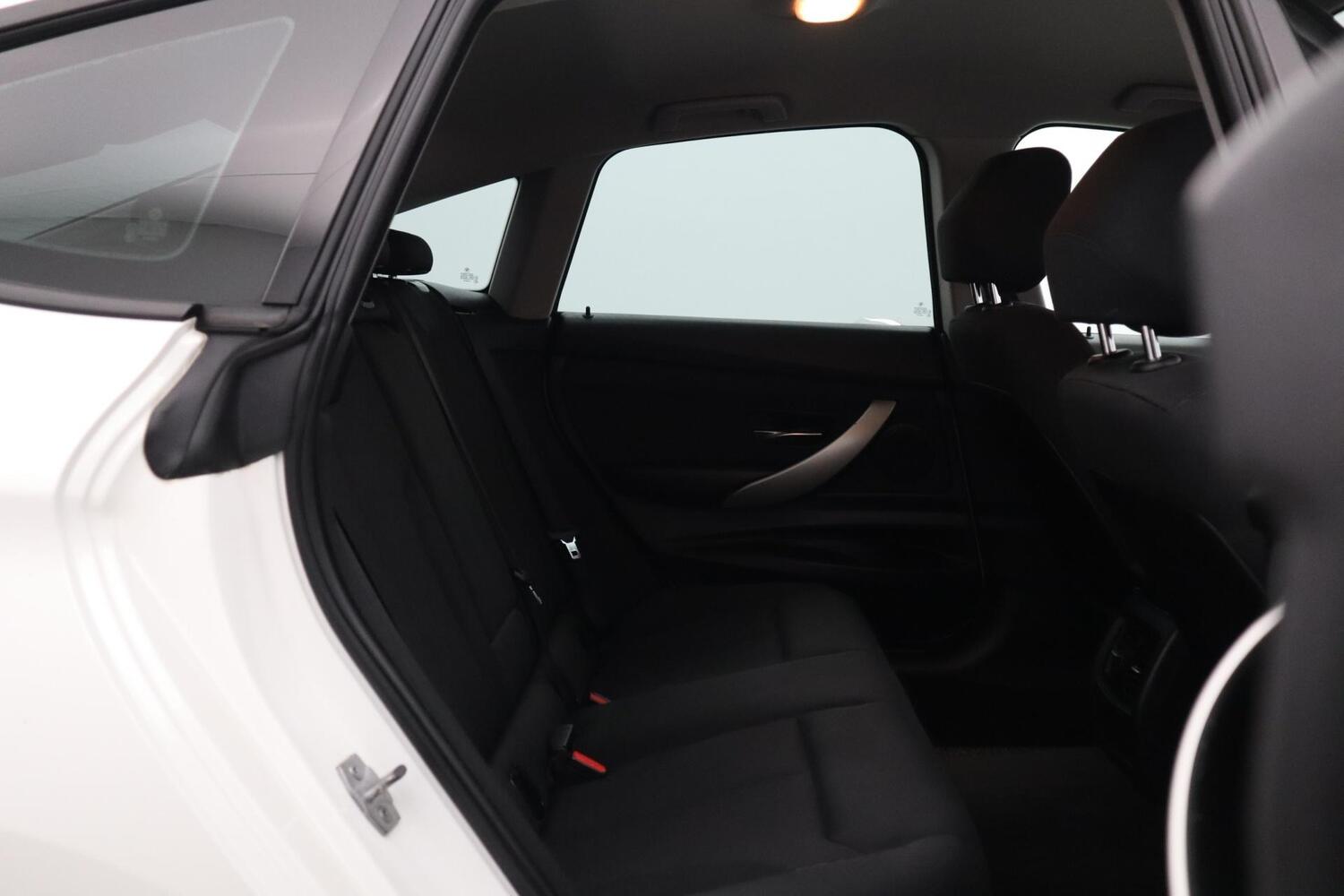 BMW 318 vaihtoauto