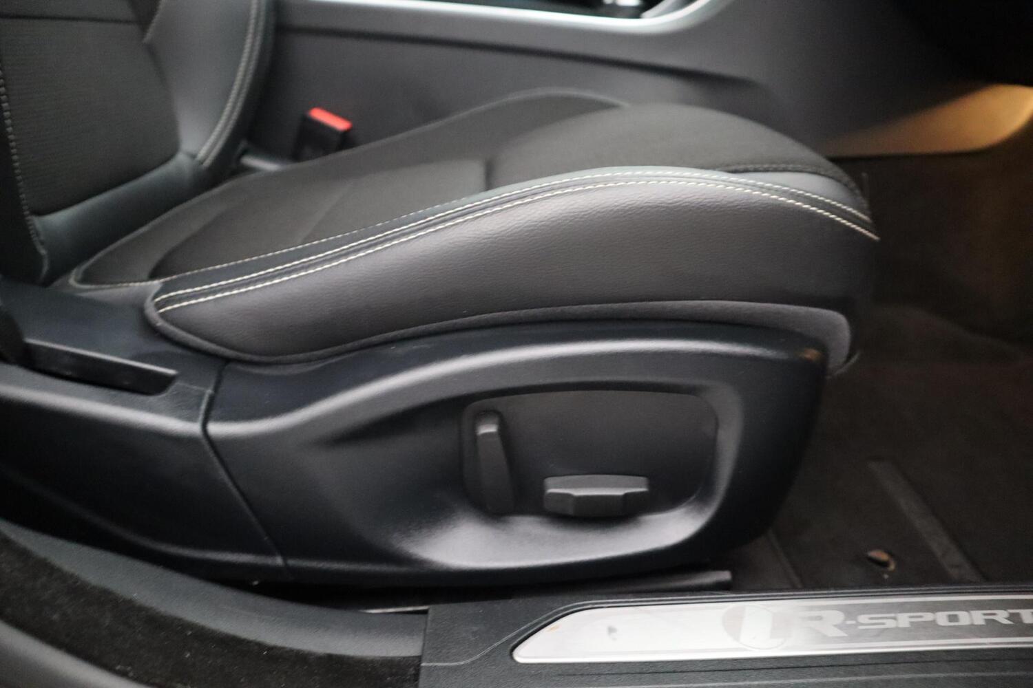 Jaguar XE vaihtoauto