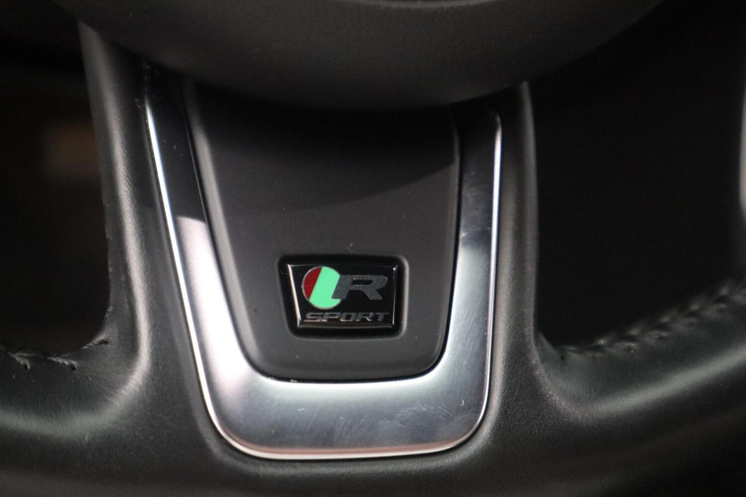 Jaguar XE vaihtoauto