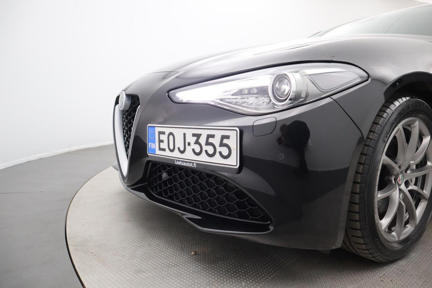 Alfa Romeo Giulia vaihtoauto