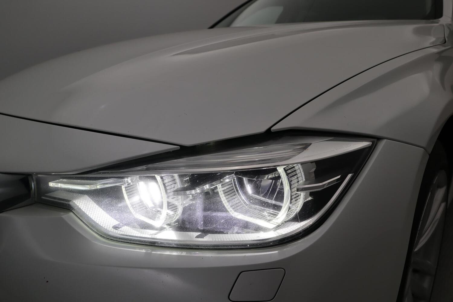 BMW 320 vaihtoauto