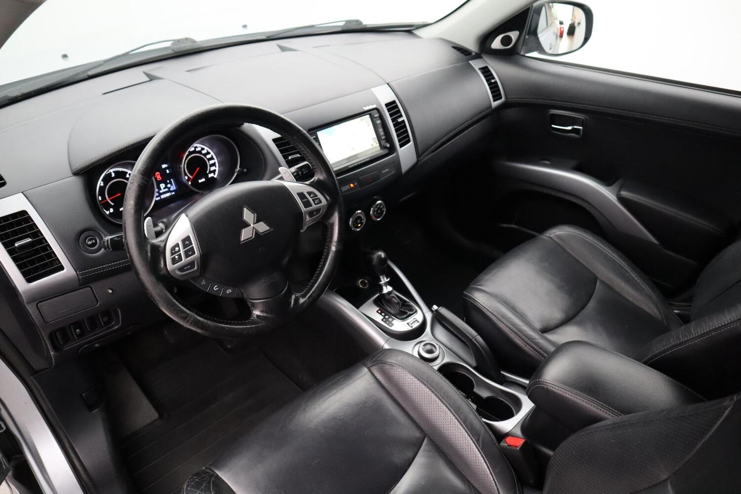 Mitsubishi Outlander vaihtoauto