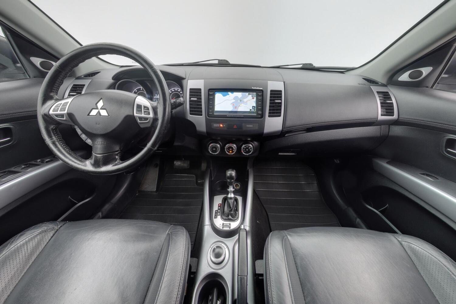Mitsubishi Outlander vaihtoauto
