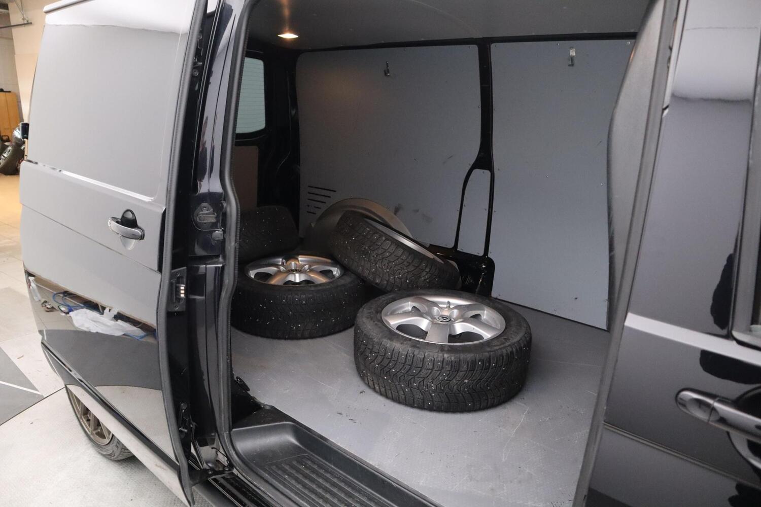 Volkswagen Transporter vaihtoauto