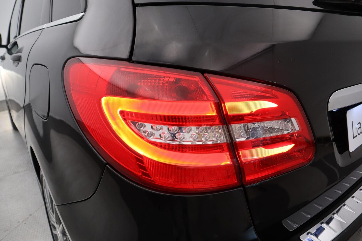 Mercedes-Benz B vaihtoauto