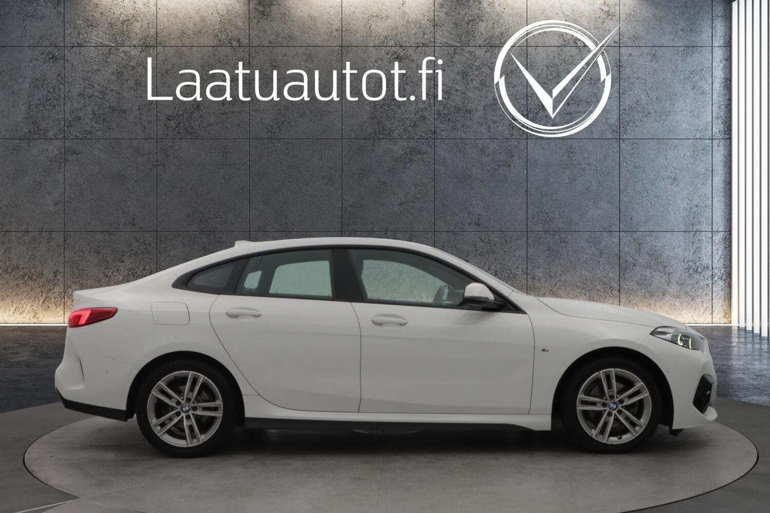 BMW 218 vaihtoauto