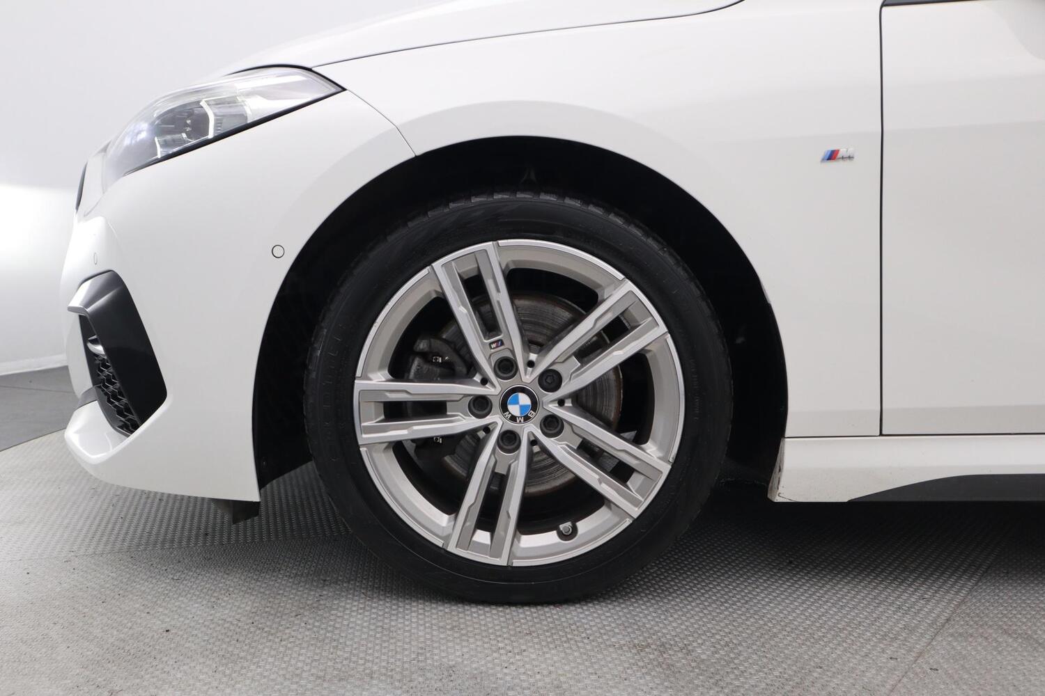 BMW 218 vaihtoauto
