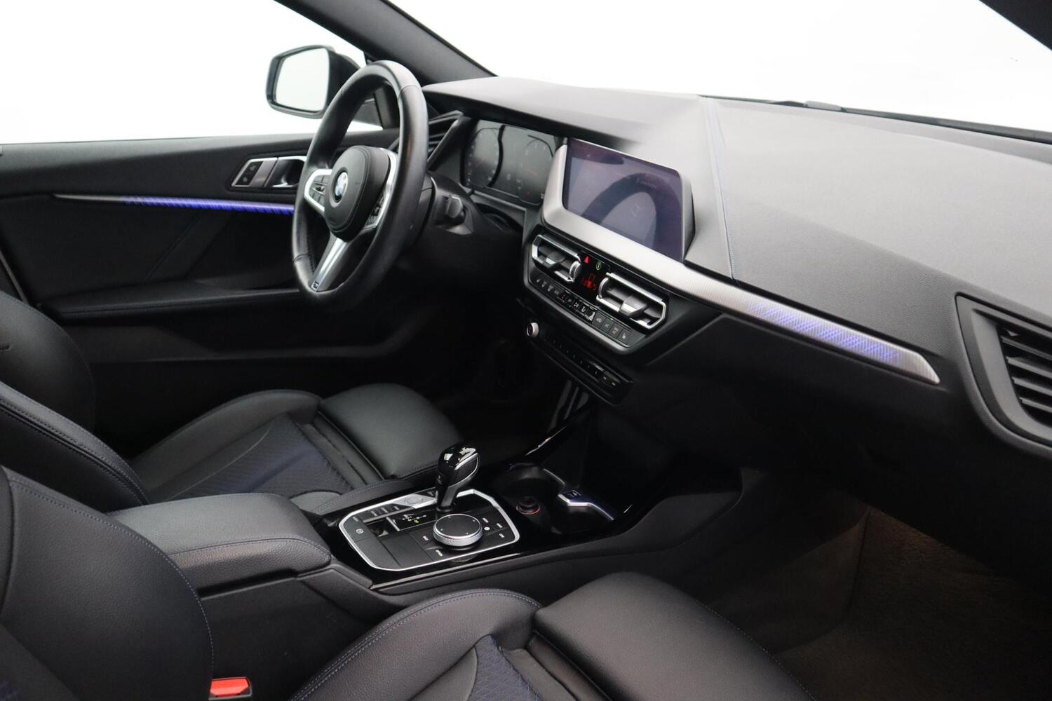 BMW 218 vaihtoauto