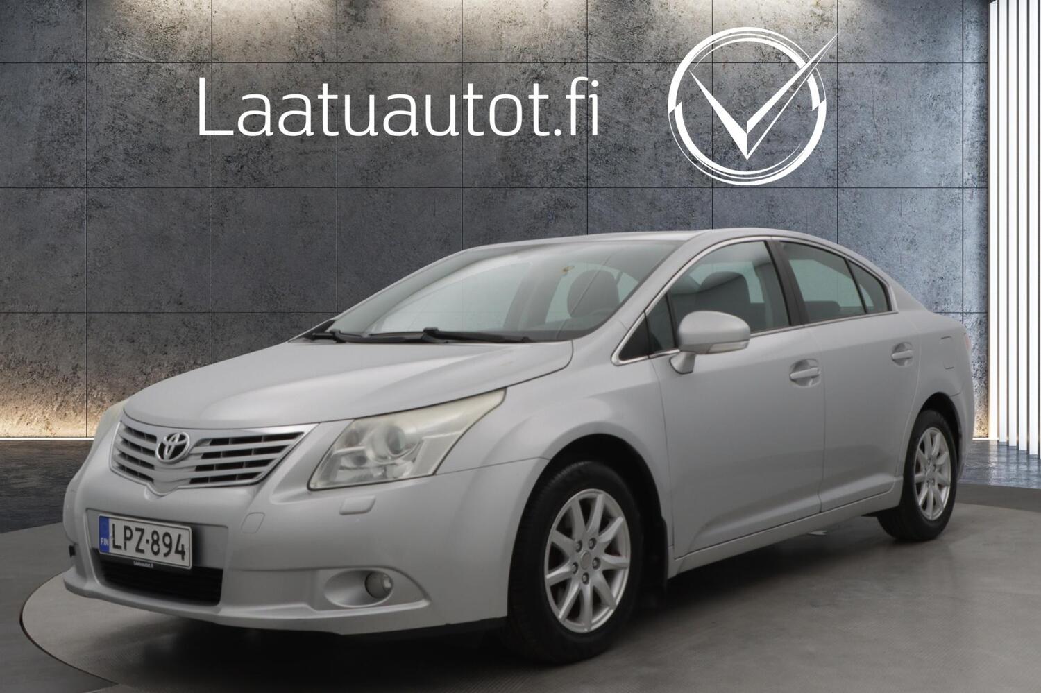 Toyota Avensis vaihtoauto