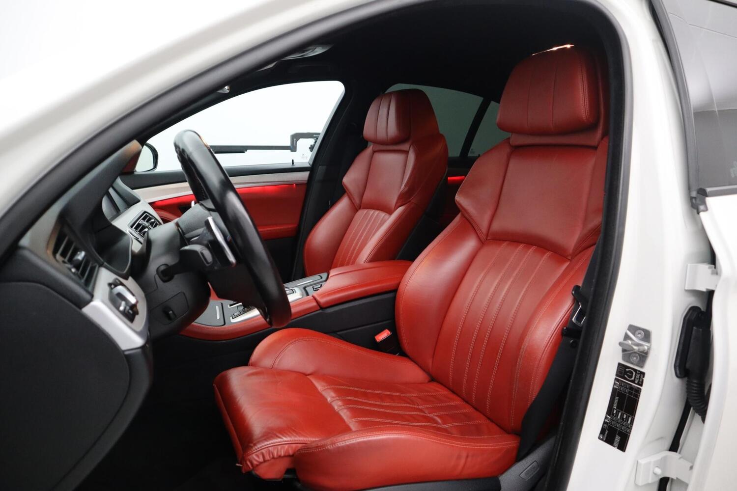 BMW M5 vaihtoauto