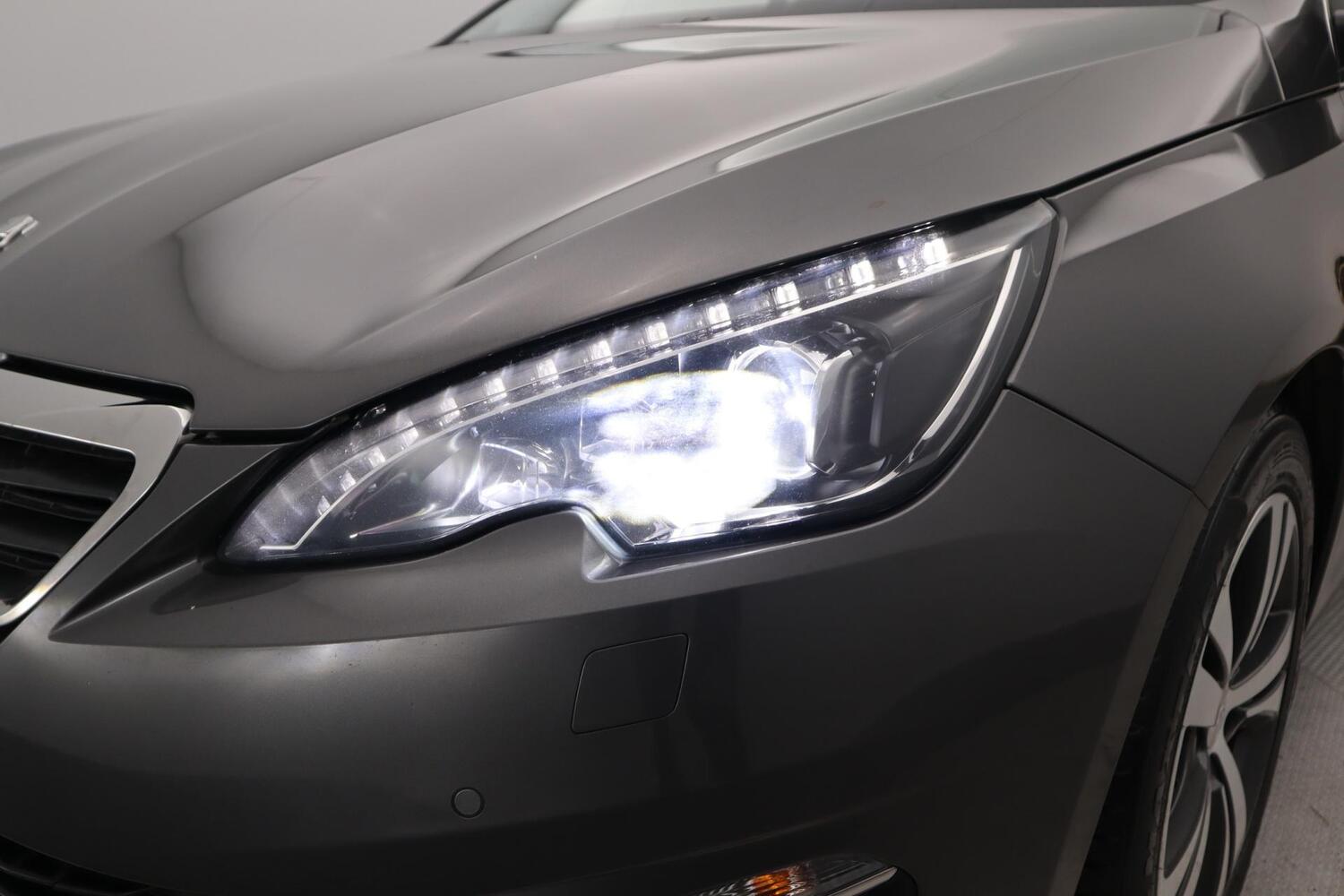 Peugeot 308 vaihtoauto