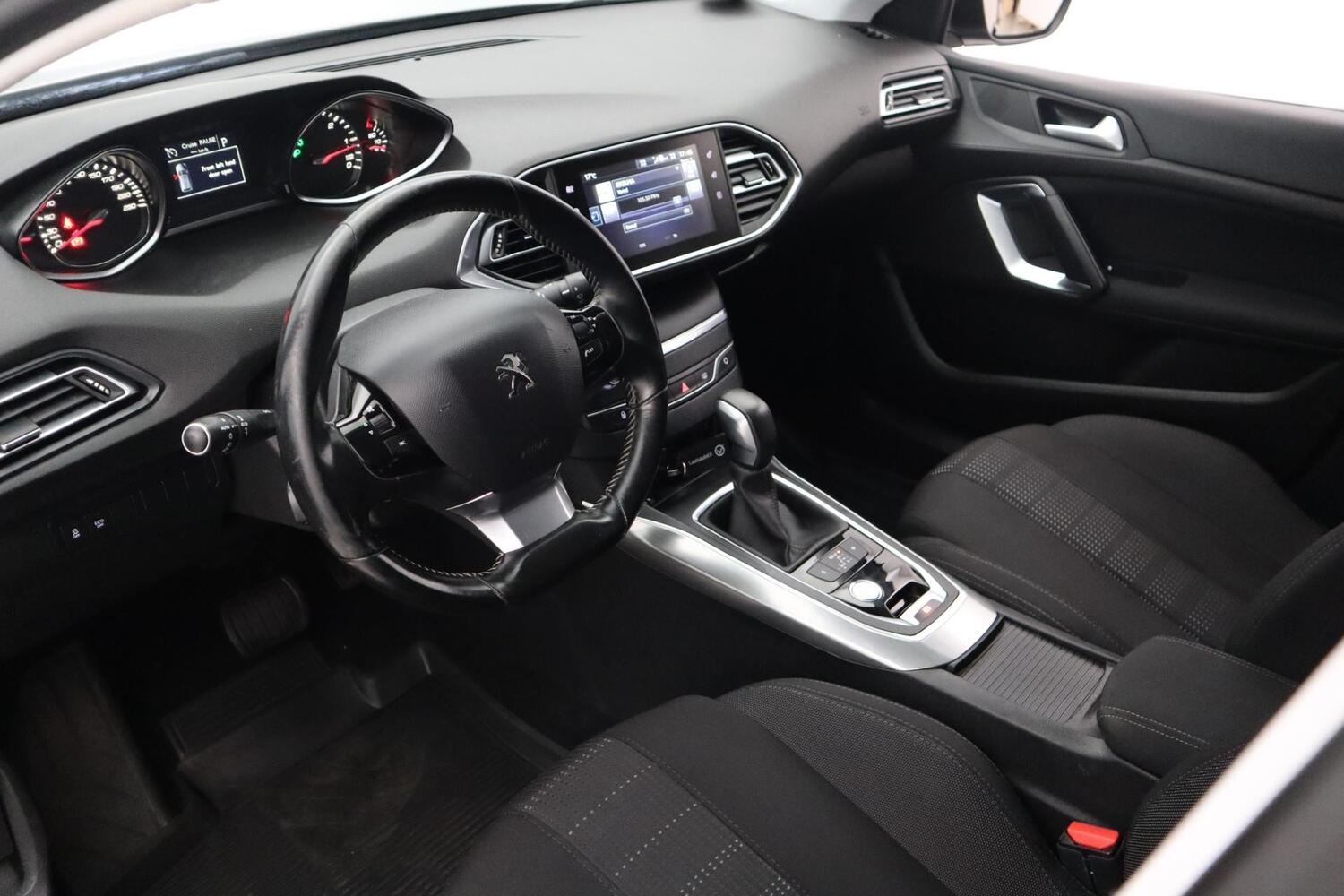 Peugeot 308 vaihtoauto