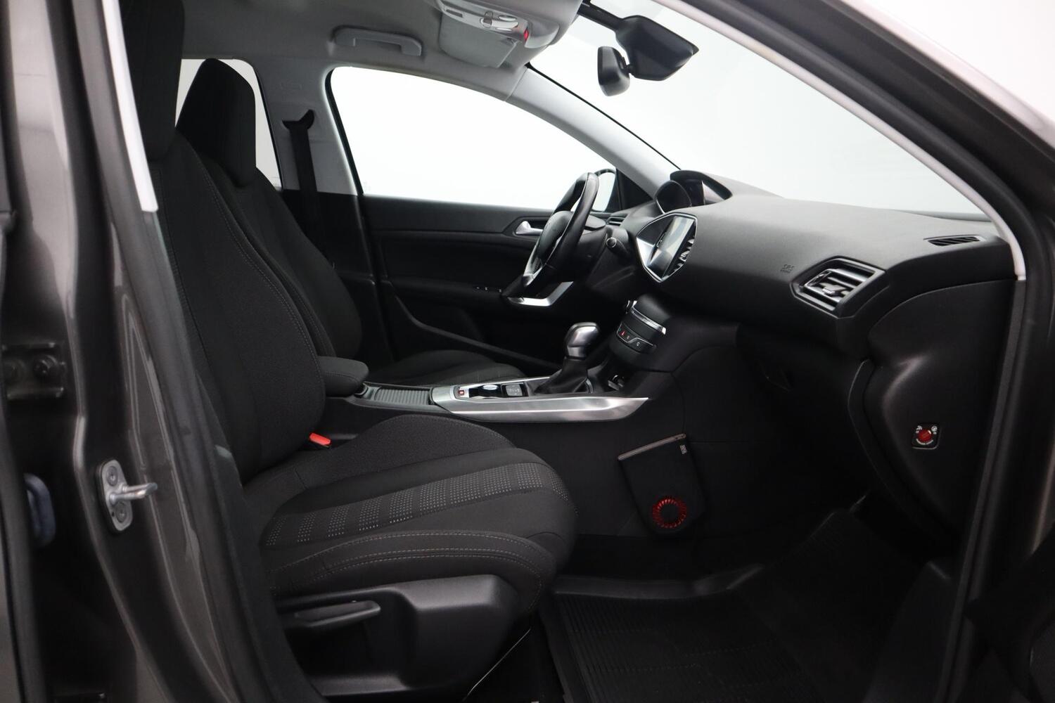 Peugeot 308 vaihtoauto