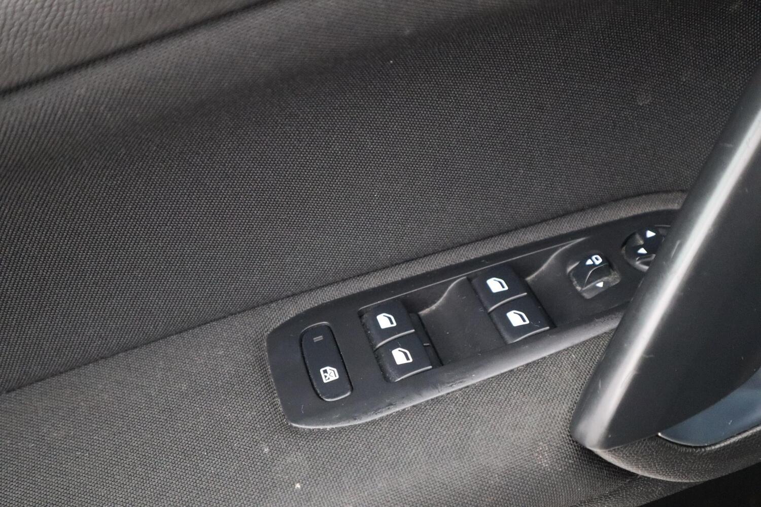 Peugeot 308 vaihtoauto