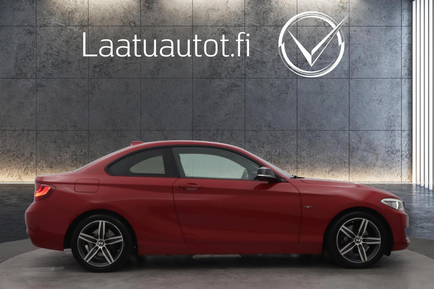BMW 220 vaihtoauto