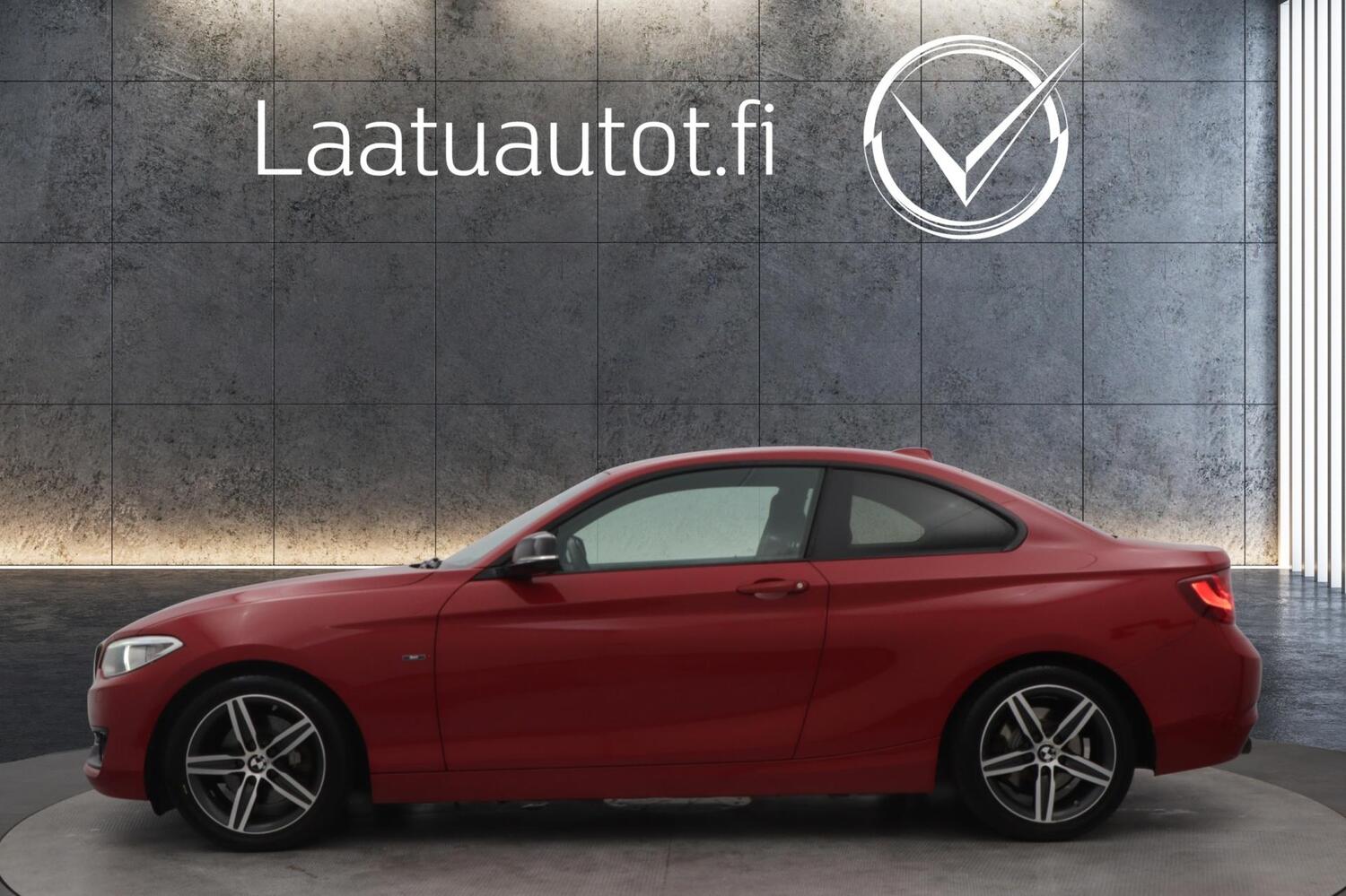 BMW 220 vaihtoauto