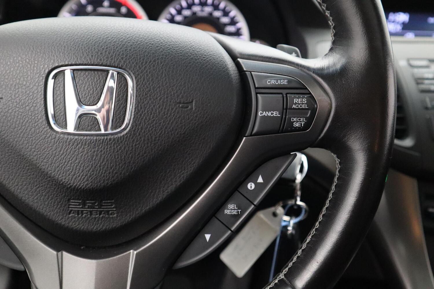 Honda Accord vaihtoauto