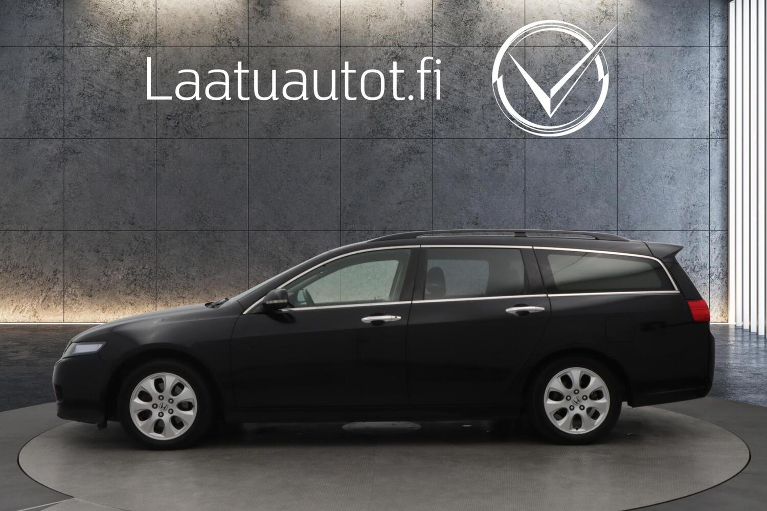 Honda Accord vaihtoauto