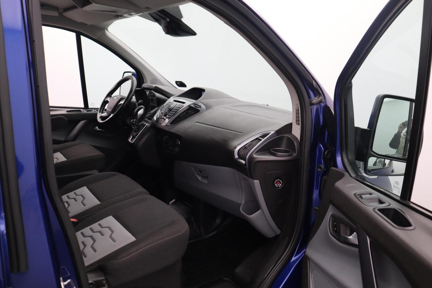 Ford Transit Custom vaihtoauto