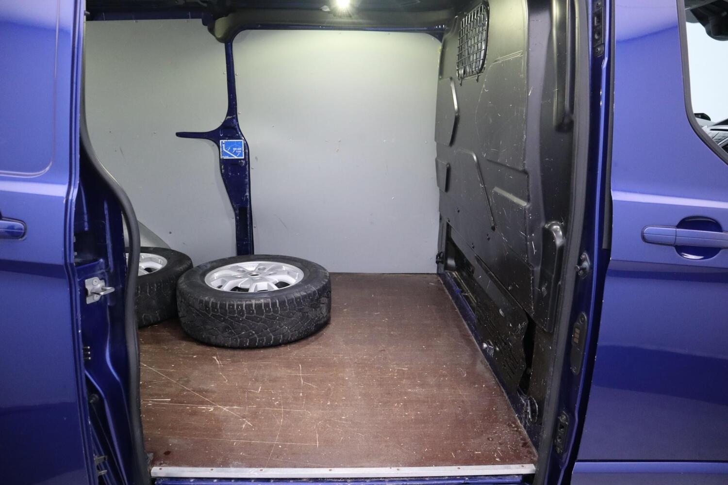 Ford Transit Custom vaihtoauto