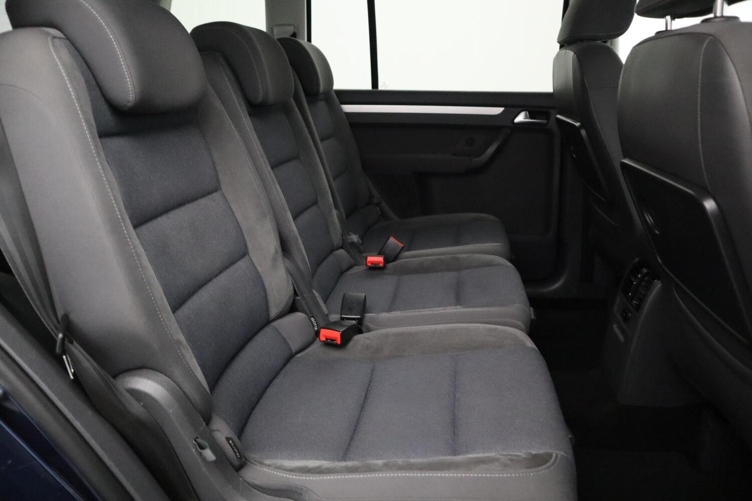 Volkswagen Touran vaihtoauto
