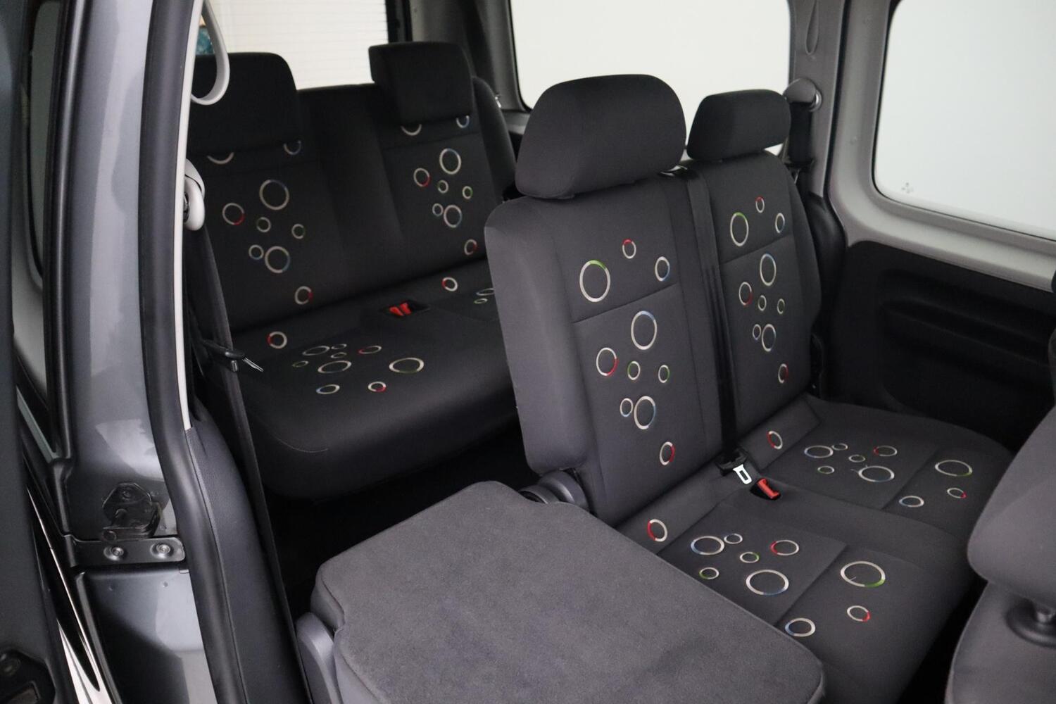 Volkswagen Caddy Maxi vaihtoauto