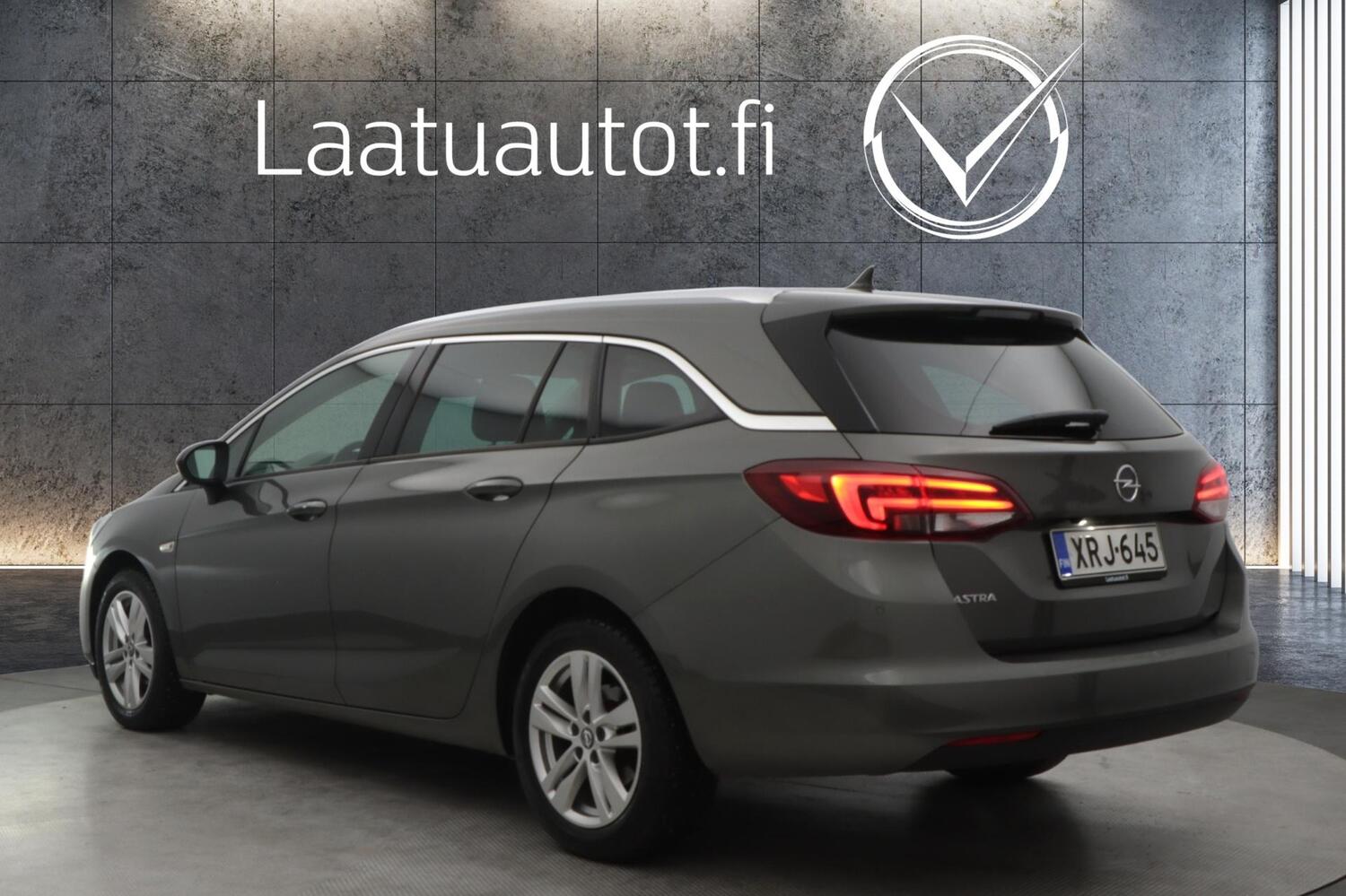 Opel Astra vaihtoauto