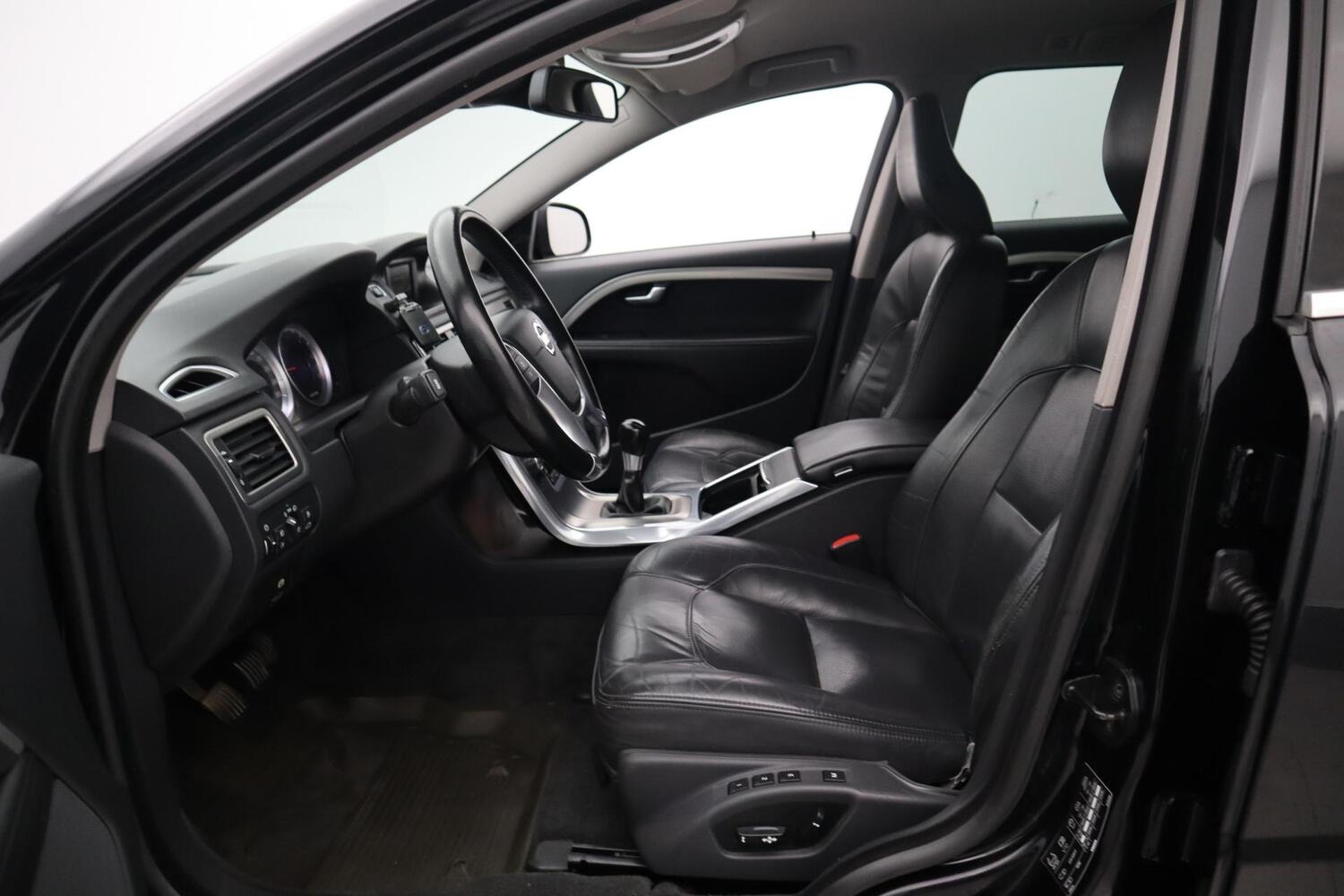 Volvo V70 vaihtoauto