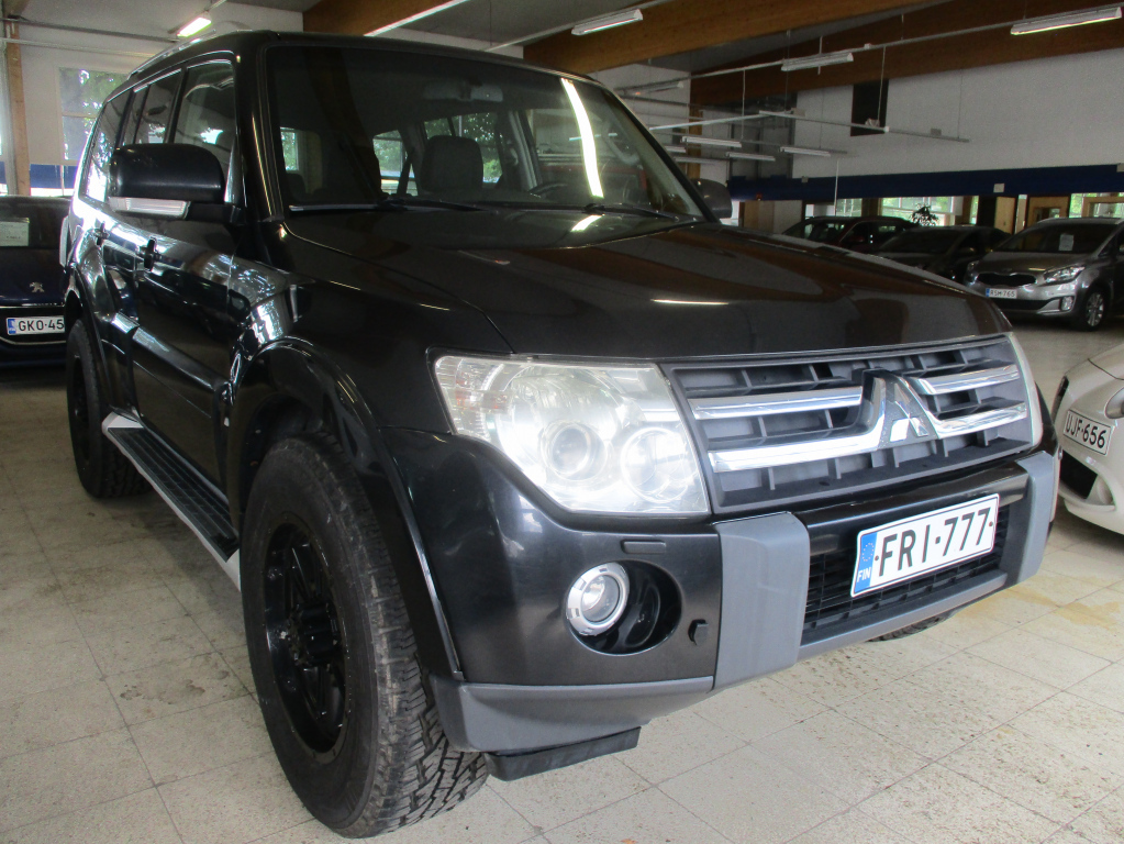 Mitsubishi Pajero vaihtoauto