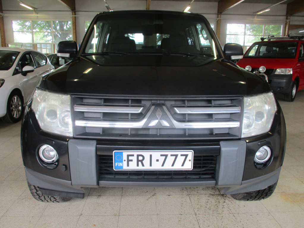 Mitsubishi Pajero vaihtoauto