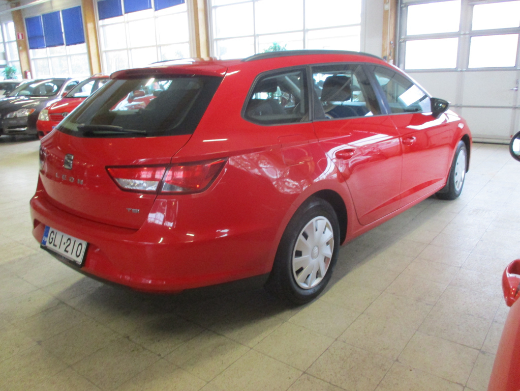 SEAT Leon ST vaihtoauto
