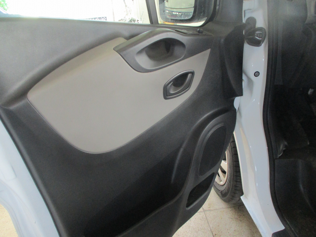 Renault Trafic vaihtoauto